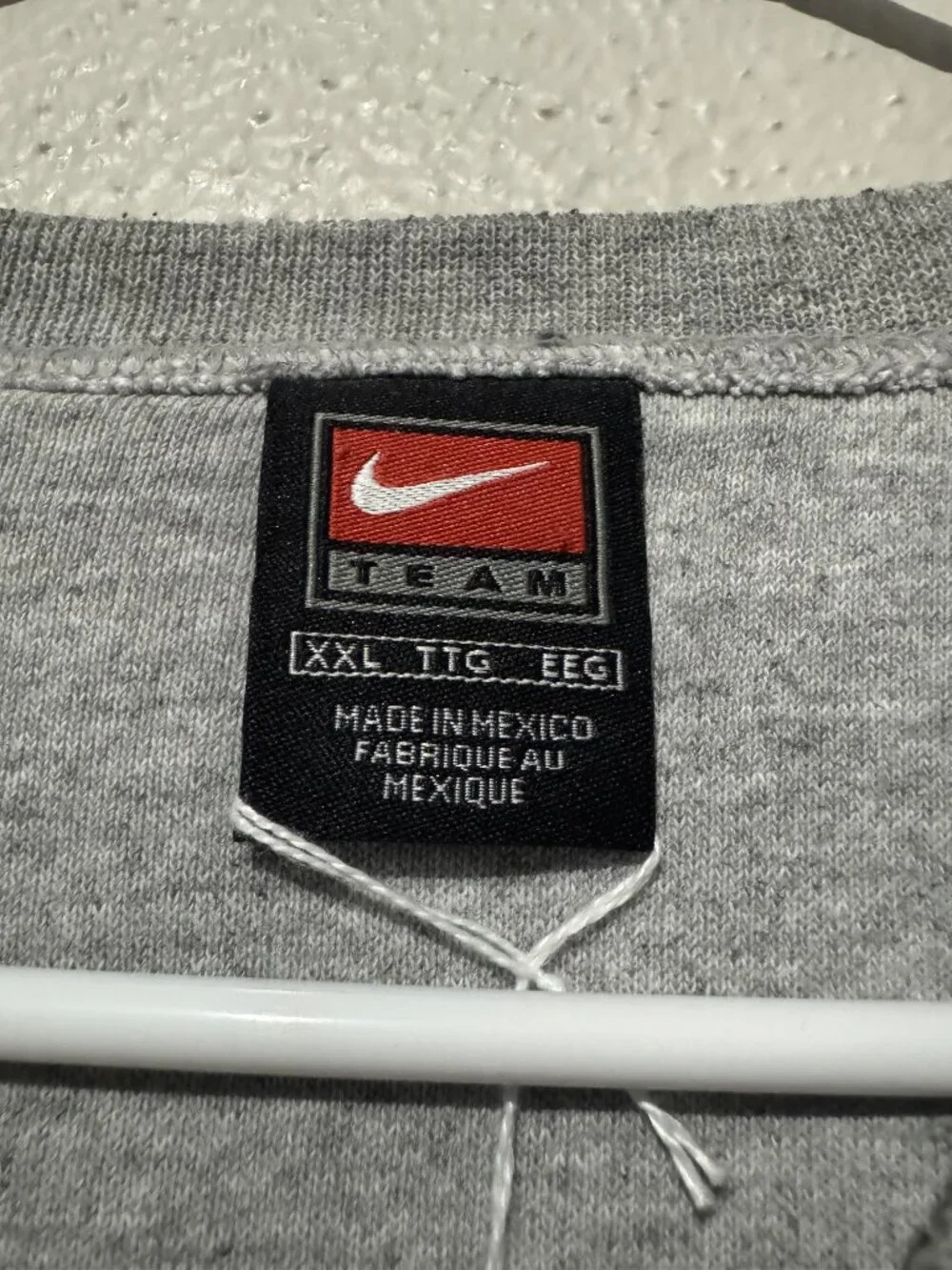 Gray Nike Colorado Avalanche Hockey Club crewneck sweatshirt